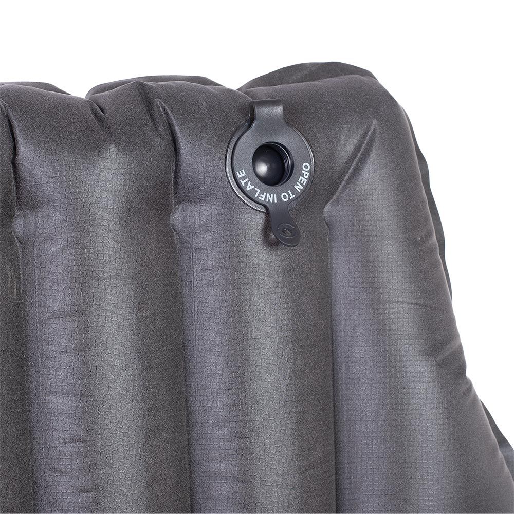 Peregrine Outfitters Aerie Ultralight Primaloft inflatable sleeping pad valve close up closed