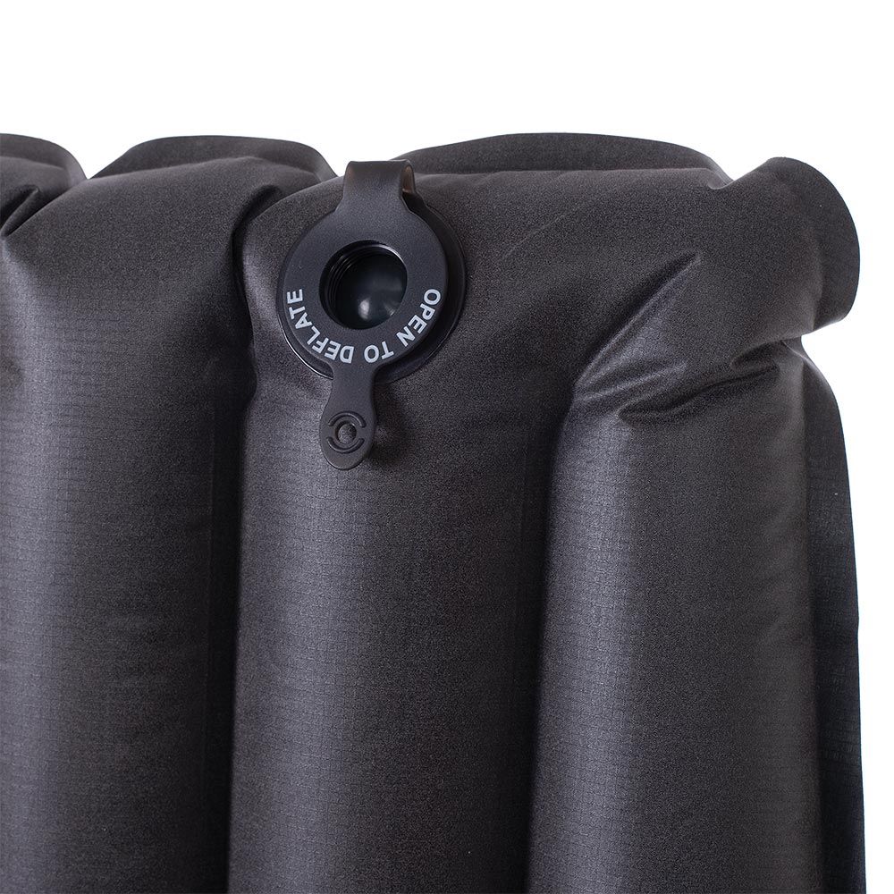 Peregrine Outfitters Aerie Ultralight Primaloft inflatable sleeping pad valve detail 2 closed