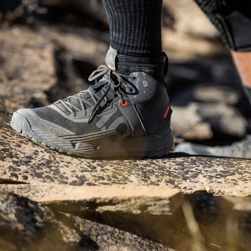 Men's Trailcross Mid Pro Flat Shoe