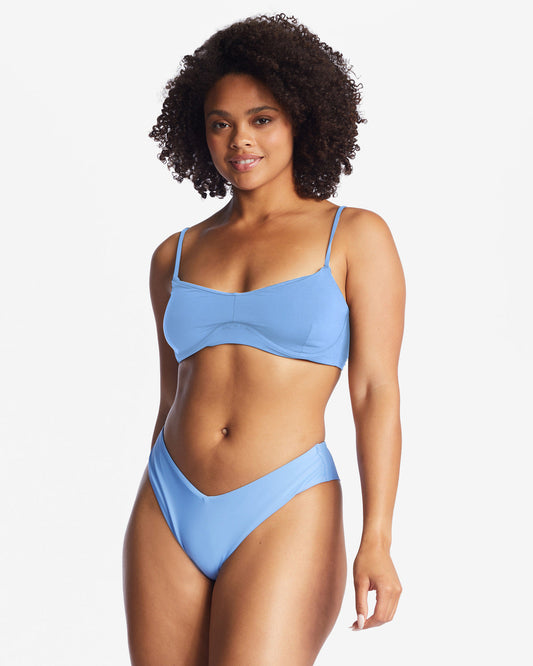 Billabong Sol Searcher Fiji Bikini Bottom Surfside Front; L | Caitlyn is wearing a size L and has a 34" bust, 27" waist, and 41" hips