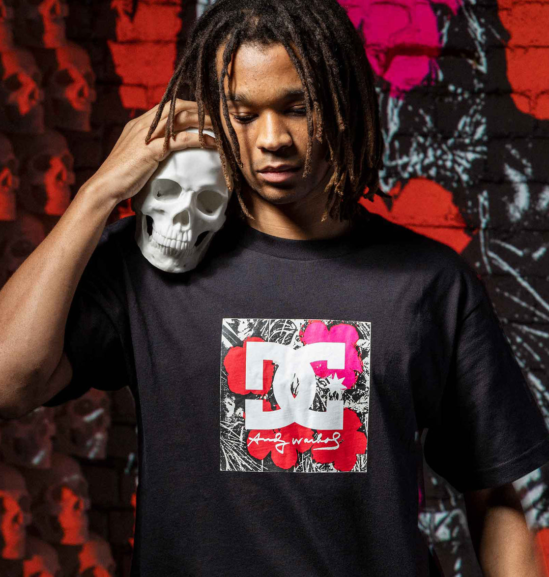 DC Shoes Mens Andy Warhol Series Life and Death Short Sleeve Tee Black Top Half Model