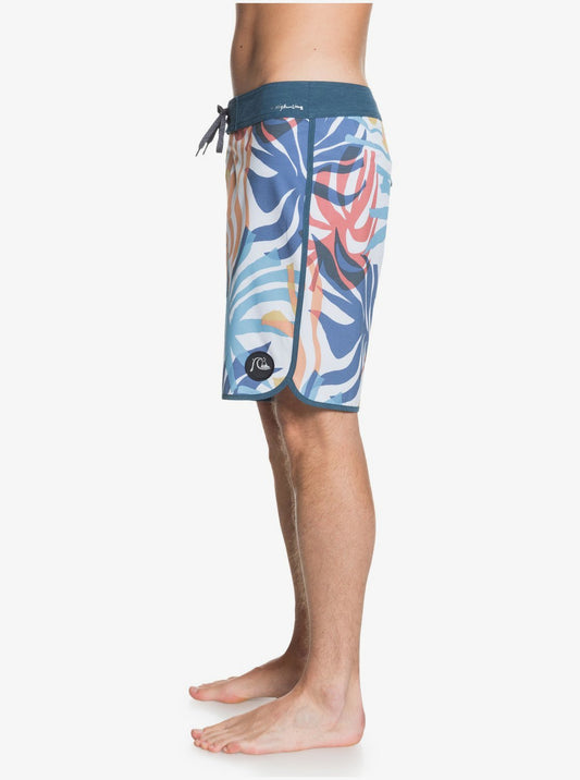 Quiksilver Men's Highline Vacancy Scallop 19inch Board Shorts for Guys Men Snow White Palm fronds