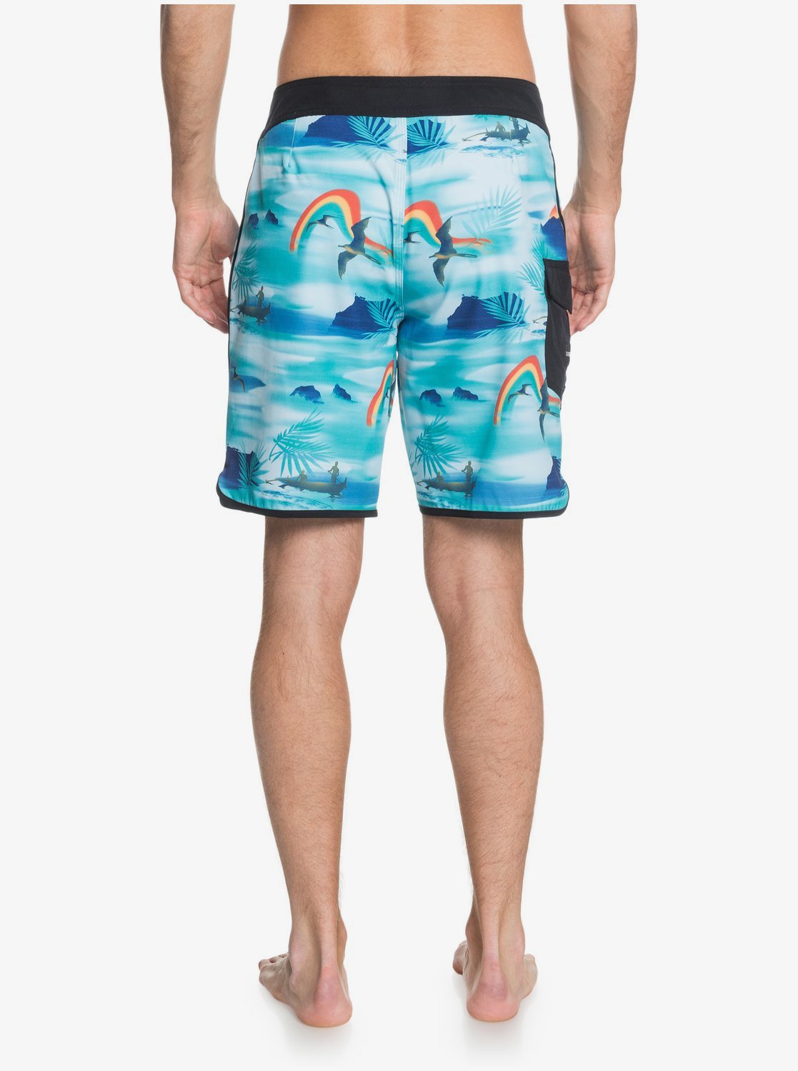 Quiksilver Highline Hi Iwa Scallop 19inch Board Shorts for Men Guys Blue