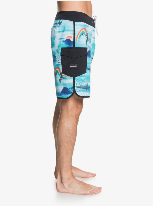 Quiksilver Highline Hi Iwa Scallop 19inch Board Shorts for Men Guys Blue