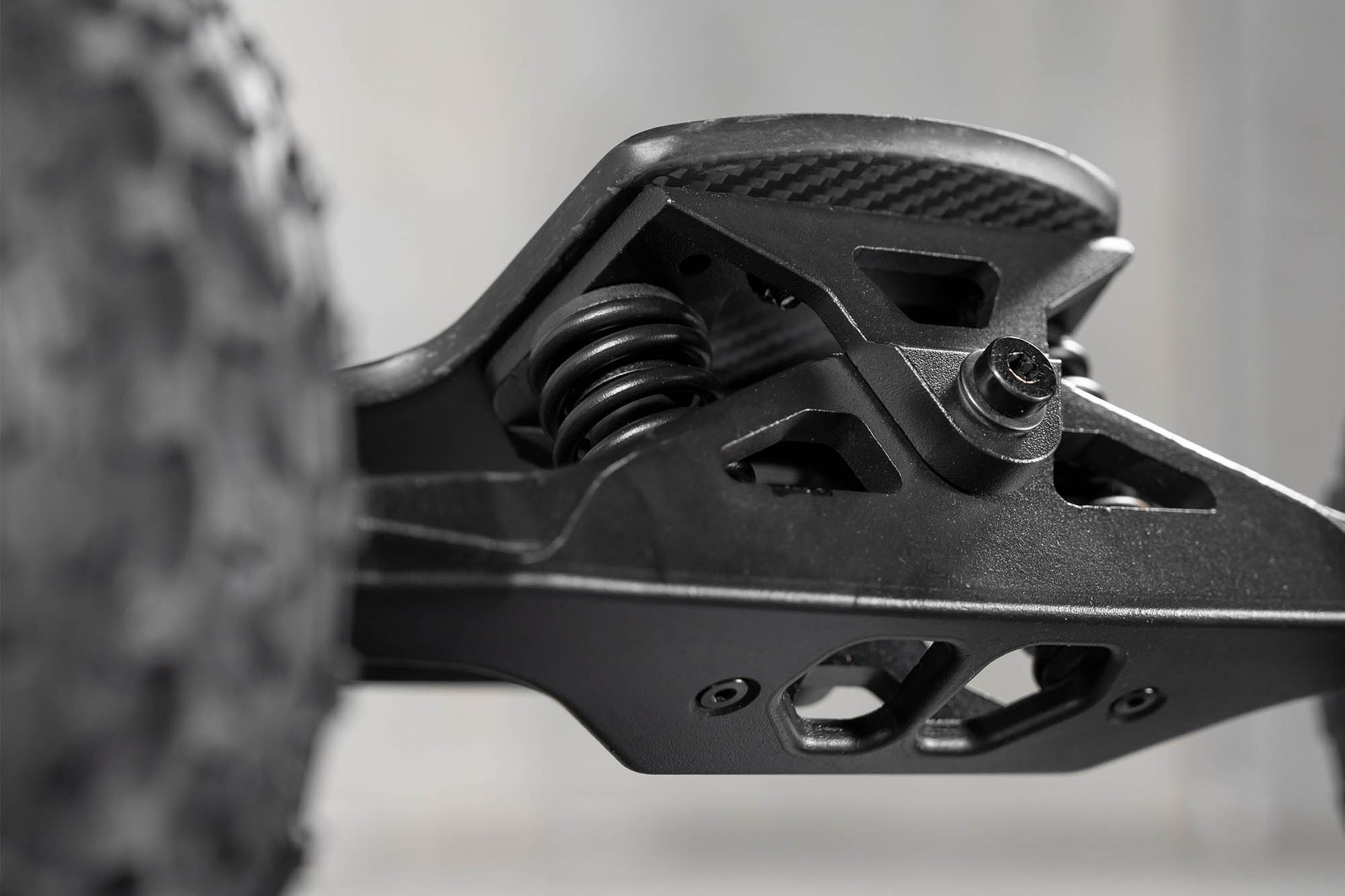 Evolve Skateboards Renegade Diablo All Terrain Electric Skateboard