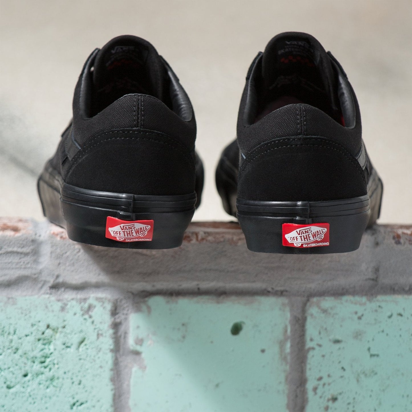 VANS Skate Old Skool™ Black Skateboard Shoe Back Heel