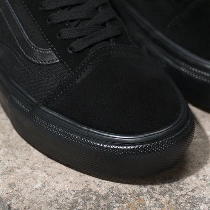 VANS Skate Old Skool™ Black Skateboard Shoe Toe