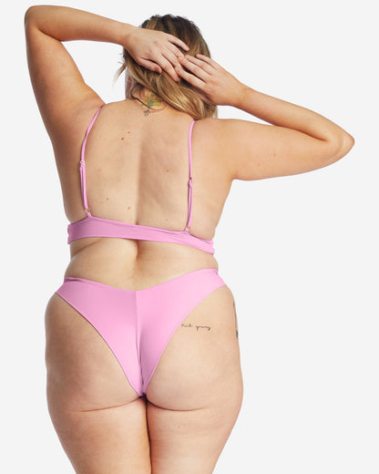 Billabong Sol Searcher Fiji Bikini Bottom Paradise Pink Back; XL | Aubrey is wearing a size XL has a 40" bust, 37" waist, and 46.5" hips