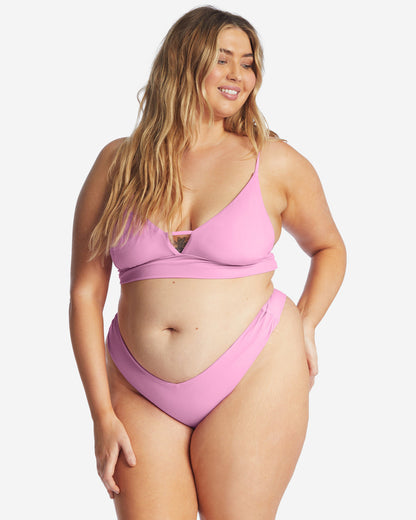 Billabong Sol Searcher Fiji Bikini Bottom Paradise Pink Front; XL | Aubrey is wearing a size XL has a 40" bust, 37" waist, and 46.5" hips